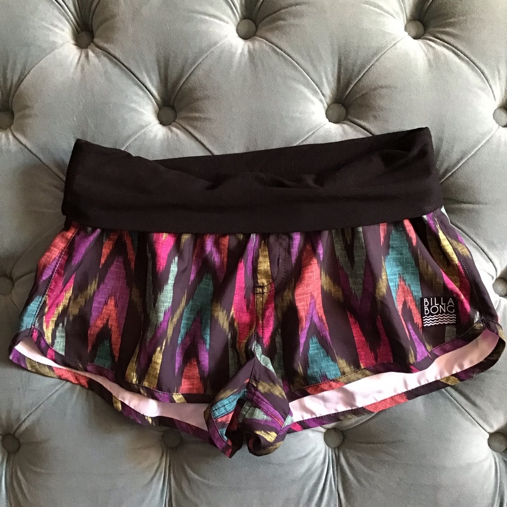BILLABONG foldover waist ikat shorts beach S M